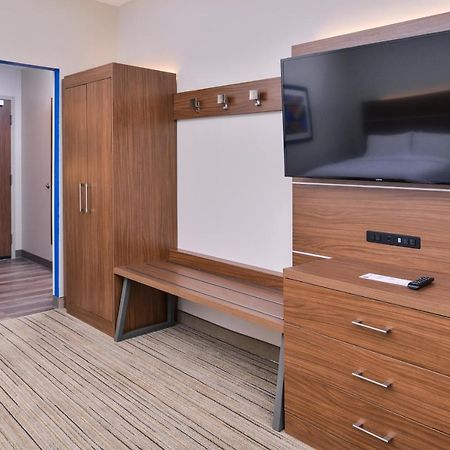 Holiday Inn Express & Suites Farmville By Ihg Экстерьер фото