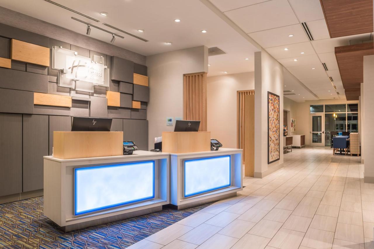 Holiday Inn Express & Suites Farmville By Ihg Экстерьер фото