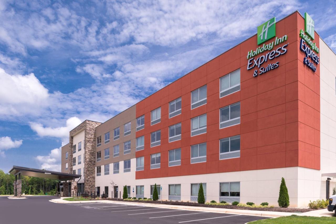 Holiday Inn Express & Suites Farmville By Ihg Экстерьер фото